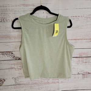 All in motion Sage L NWTS boxy cropped top